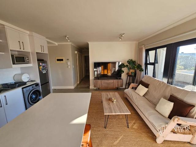 2 Bedroom apartment to rent in Kenilworth, Cape Town