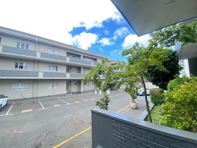 2 Bedroom apartment to rent in Kenilworth, Cape Town