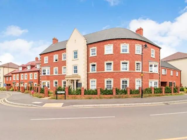 2 Bedroom Apartment To Rent In Kingswood Way, Great Denham, Bedford, MK40