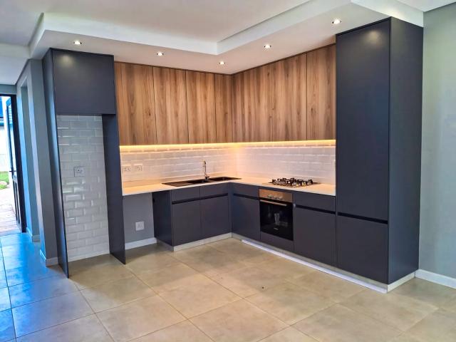 2 Bedroom Apartment To Rent in Kloof