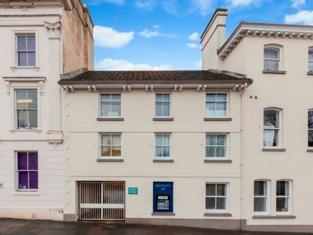 2 Bedroom Apartment To Rent In Horsefair, Banbury, OX16