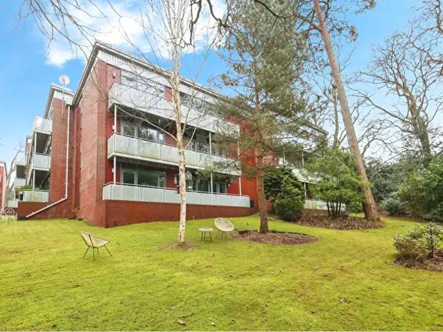 2 Bedroom Apartment To Rent In Hawthorne Gardens, Moseley, B13