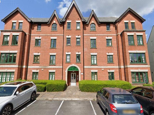 2 bedroom apartment to rent in hadfield close rusholme manchester m14