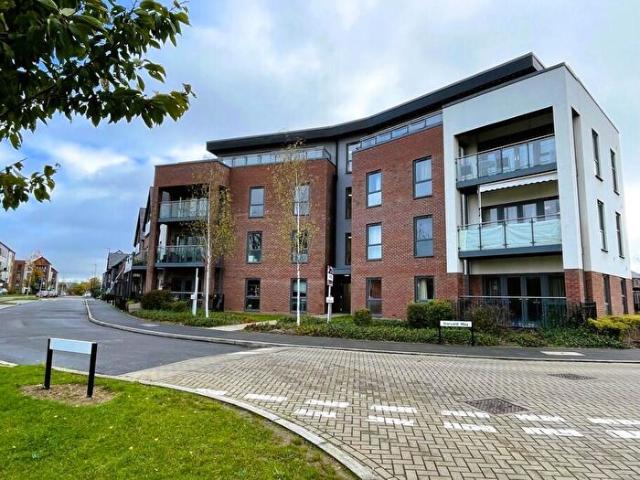 2 Bedroom Apartment To Rent In Harvard Way, Oakgrove, MK10