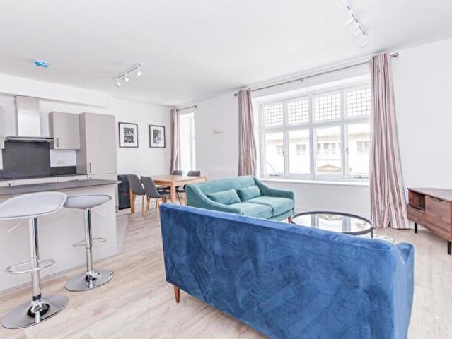 2 Bedroom Apartment To Rent In High Street, Oxford, OX1