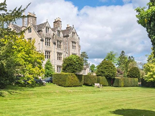 2 Bedroom Apartment To Rent In High Street, Shipton Under Wychwood, OX7