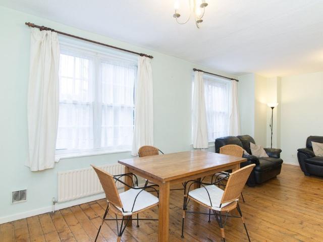 2 Bedroom Apartment to Rent in Isabella House Othello Close, London, SE11