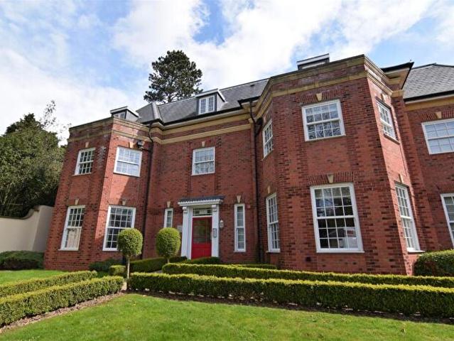 2 Bedroom Apartment To Rent In John Cullis Gardens, Leamington Spa, CV32