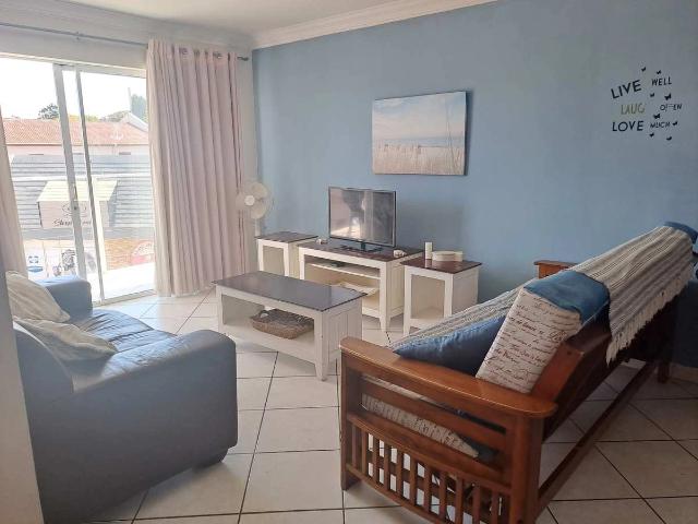 2 Bedroom Apartment to Rent in Jeffreys Bay Central