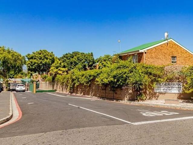 2 Bedroom apartment to rent in Oakglen, Bellville