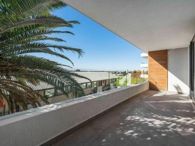 2 Bedroom apartment to rent in Observatory, Cape Town