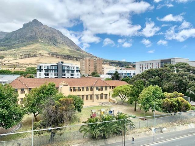 2 Bedroom apartment to rent in Observatory, Cape Town