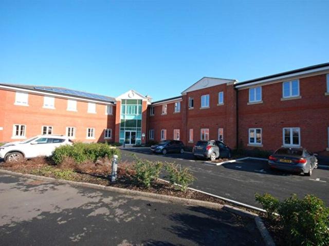 2 Bedroom Apartment To Rent In Orchard Court, Ettington Road, Warwick, CV35