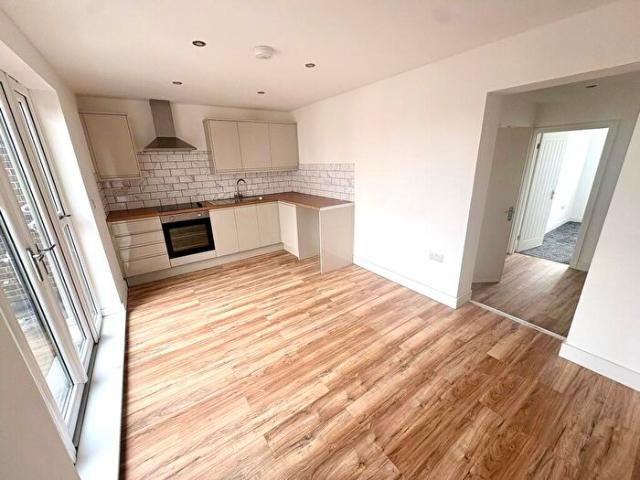 2 Bedroom Apartment To Rent In Osmaston Road, DE24