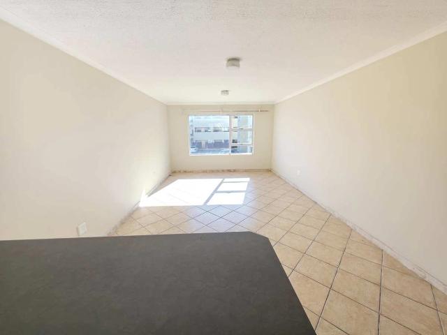 2 Bedroom Apartment to Rent in Oudtshoorn Central