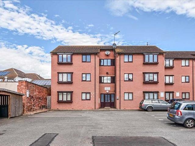 2 Bedroom Apartment To Rent In Lodge Court, York Road, Wellingborough, NN8