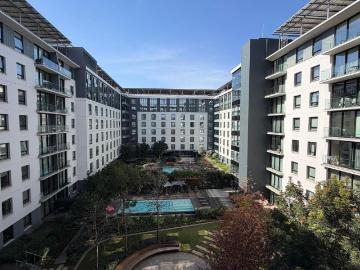 2 Bedroom apartment to rent in Melrose Arch, Johannesburg