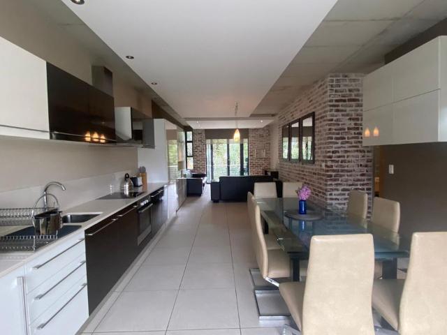 2 Bedroom apartment to rent in Melrose Arch, Johannesburg