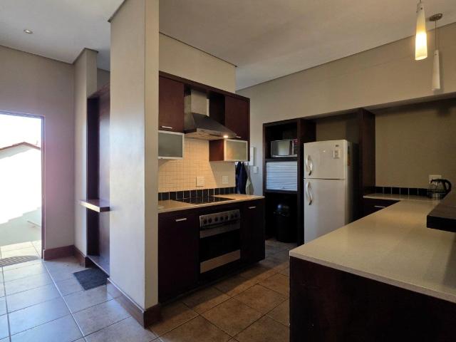 2 Bedroom Apartment to Rent in Midstream Estate