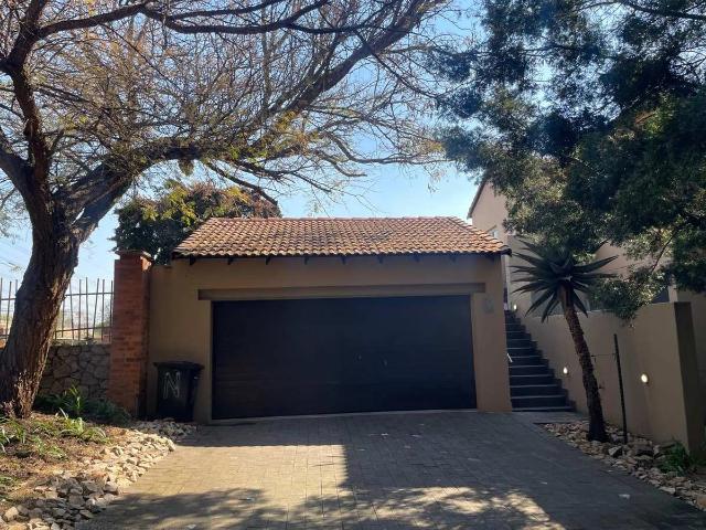 2 Bedroom Apartment to Rent in Midstream Estate
