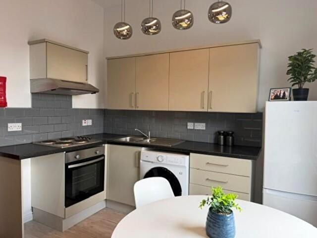 2 Bedroom Apartment To Rent In Nottingham Road, Derby, DE1