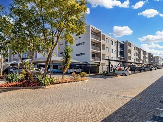 2 Bedroom apartment to rent in North Riding, Randburg
