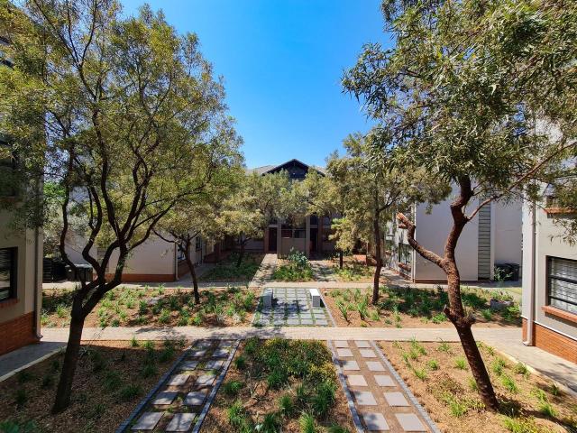 2 Bedroom apartment rented in North Riding, Randburg