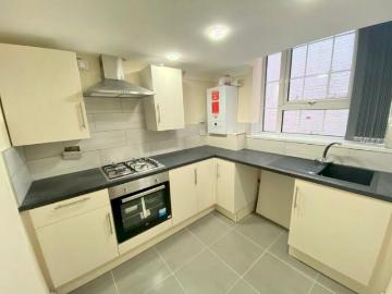 2 Bedroom Apartment To Rent In Narborough Road, LE3