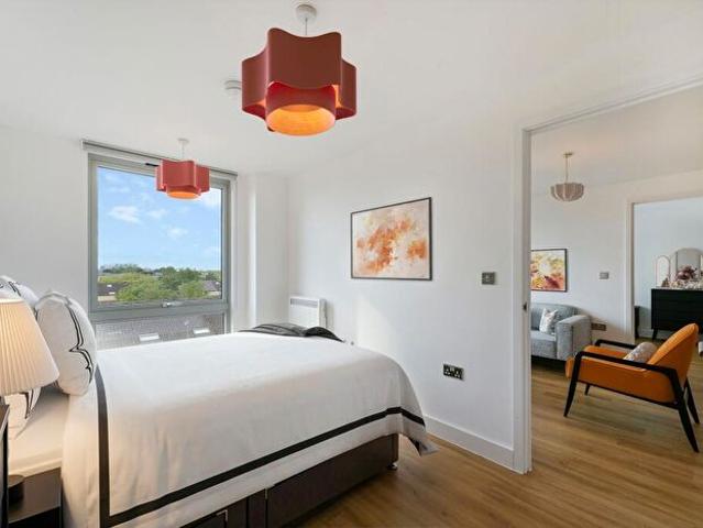 2 Bedroom Apartment To Rent In Solstice Apartments, Milton Keynes Milton Keynes, MK9