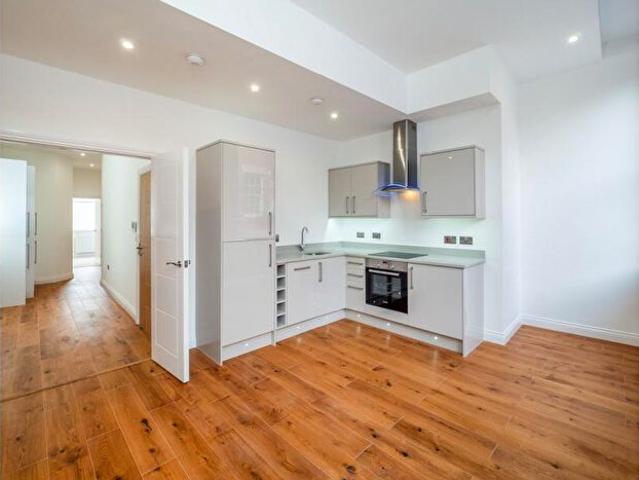 2 Bedroom Apartment To Rent In Seren Court, Hounds Gate, Nottingham, NG1