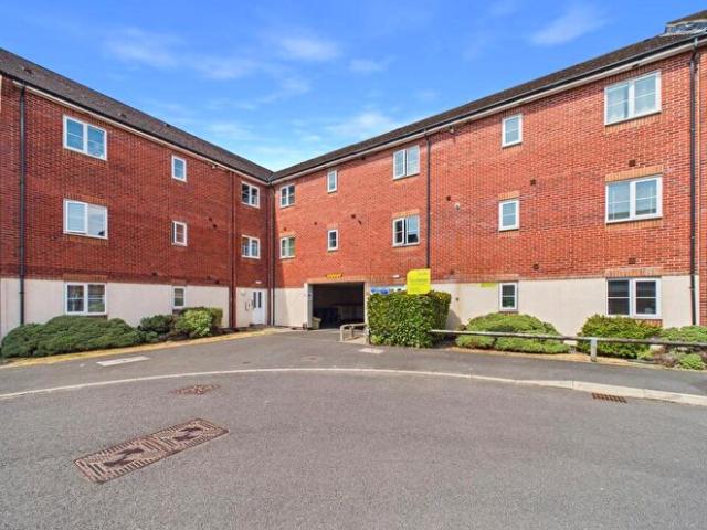 2 Bedroom Apartment To Rent In Shaw Gardens, Gedling, Nottingham, NG4
