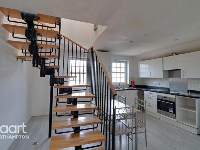 2 Bedroom Apartment To Rent In St Andrews Road, Northampton, NN2