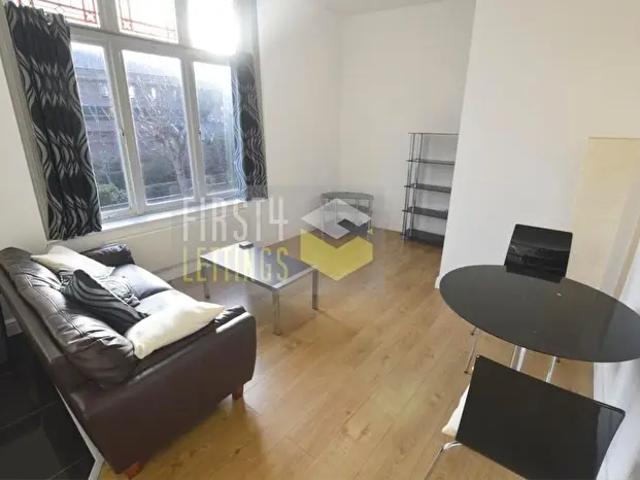 2 Bedroom Apartment To Rent In St. James Road, Highfields, LE2