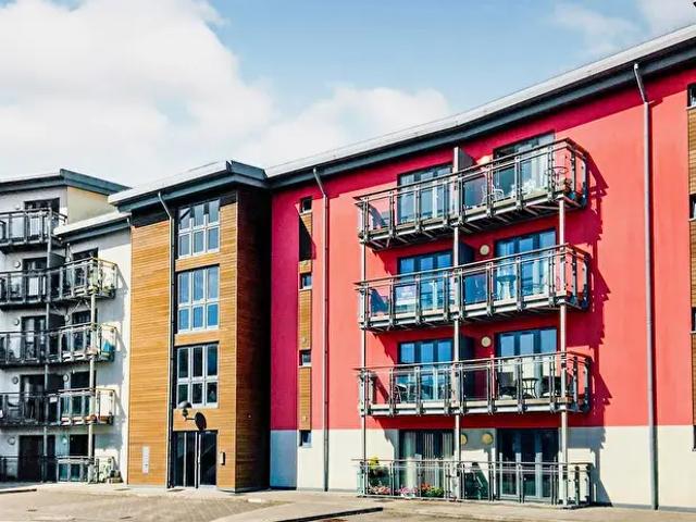 2 Bedroom Apartment To Rent In St Stephens Court, Maritime Quarter, SA1
