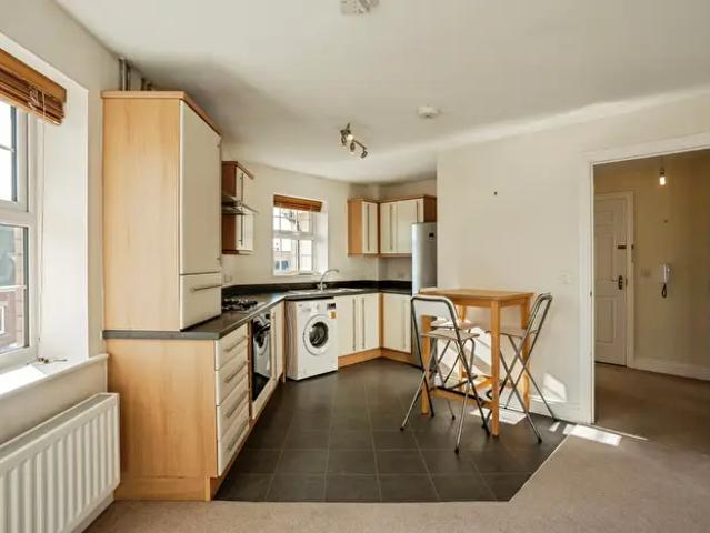 2 Bedroom Apartment To Rent In Swale Grove, Bingham, NG13