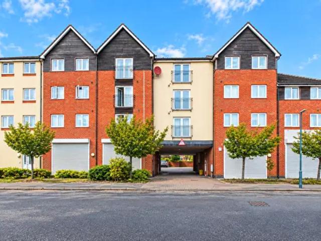 2 Bedroom Apartment To Rent In Pavior Road, Nottingham, NG5