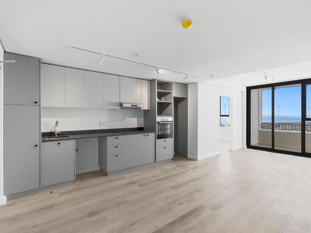 2 Bedroom apartment to rent in Paarden Eiland, Cape Town