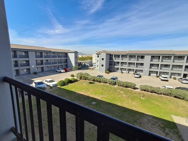2 Bedroom apartment to rent in Parklands, Blouberg