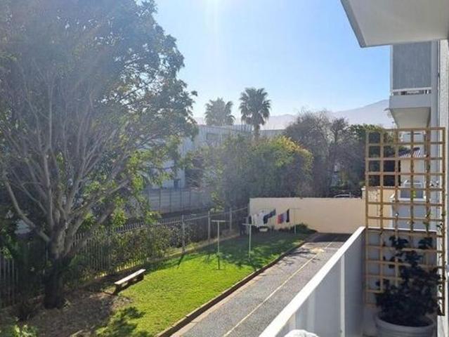 2 Bedroom apartment to rent in Plumstead, Cape Town