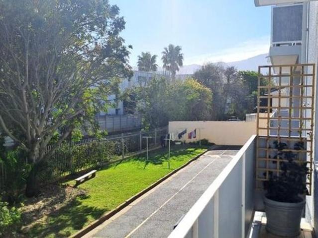 2 Bedroom apartment to rent in Plumstead, Cape Town