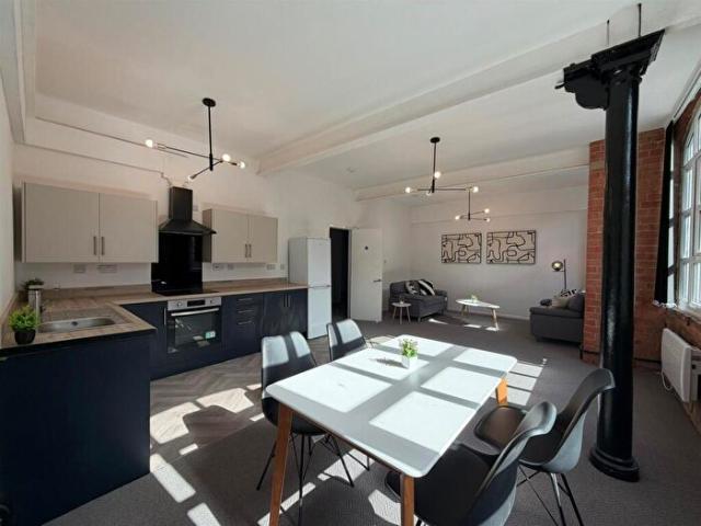 2 Bedroom Apartment To Rent In Professional Apartment York Street, Leicester, LE1