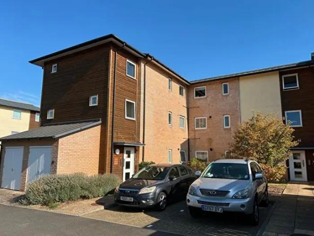 2 Bedroom Apartment To Rent In Pye Bridge End, MK10