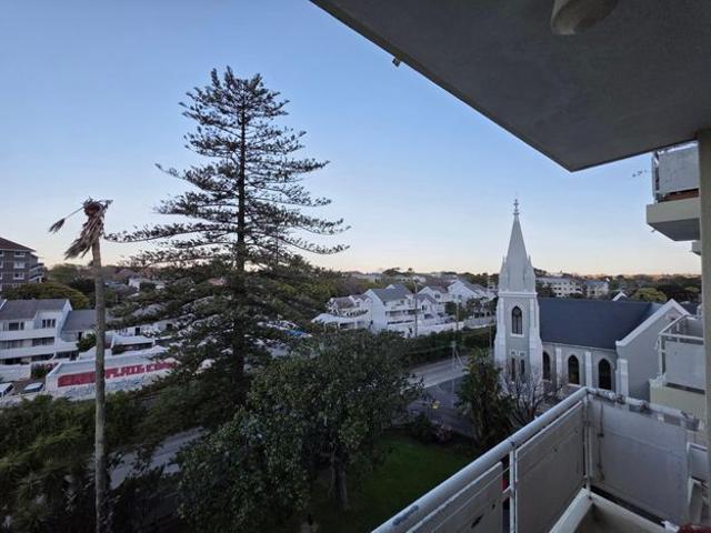 2 Bedroom apartment to rent in Rondebosch, Cape Town