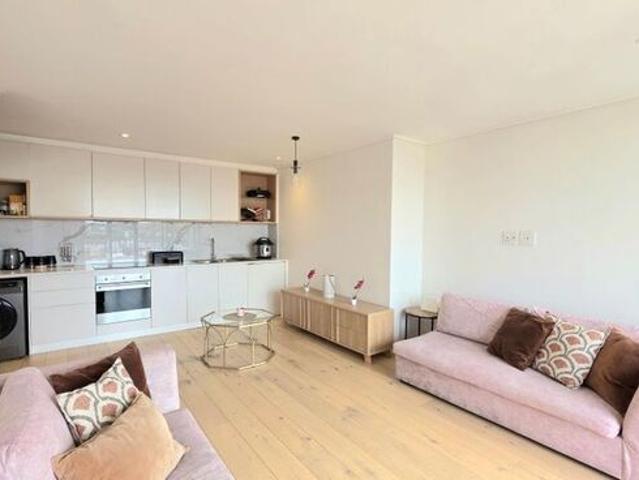 2 Bedroom apartment to rent in Rondebosch, Cape Town