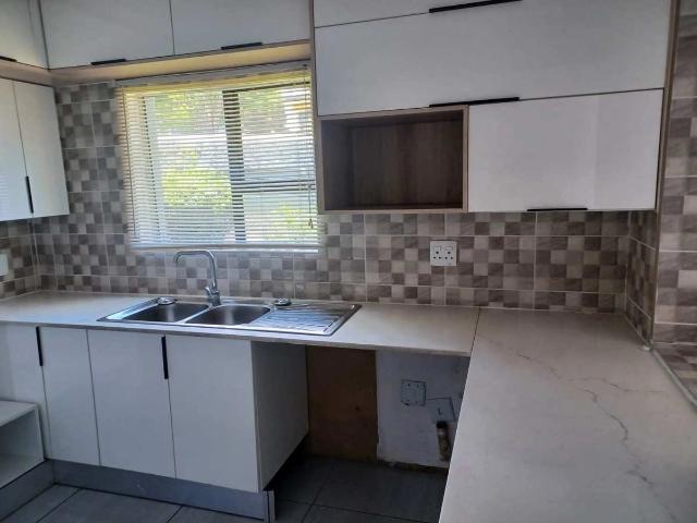 2 Bedroom Apartment to Rent in Randpark Ridge