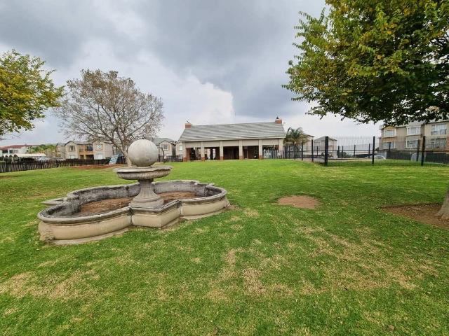 2 Bedroom Apartment to Rent in Reyno Ridge