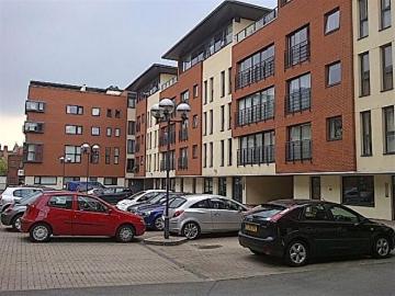 2 Bedroom Apartment To Rent In Rea Place, B12