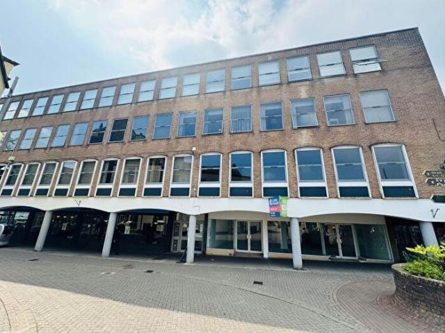 2 Bedroom Apartment To Rent In Red Street, Carmarthen, SA31