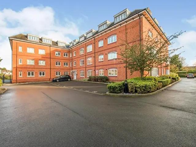 2 Bedroom Apartment To Rent In Regency Point, West Bridgford, NG2