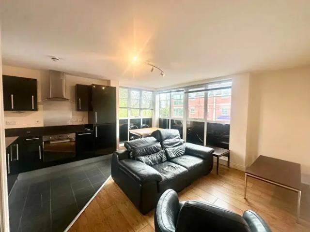 2 Bedroom Apartment To Rent In Woodborough Road, Nottingham, Nottinghamshire, NG3